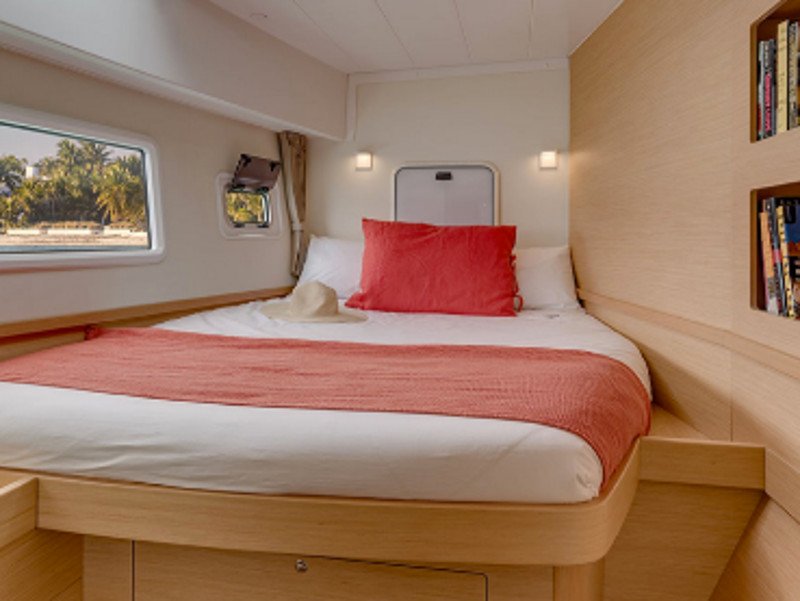 No Name: Master Cabin #1 (Cabin Charter 2 pax) FULLY CREWED, ALL EXPENSES