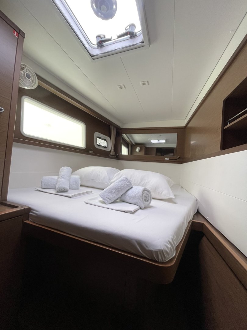 AMARE I