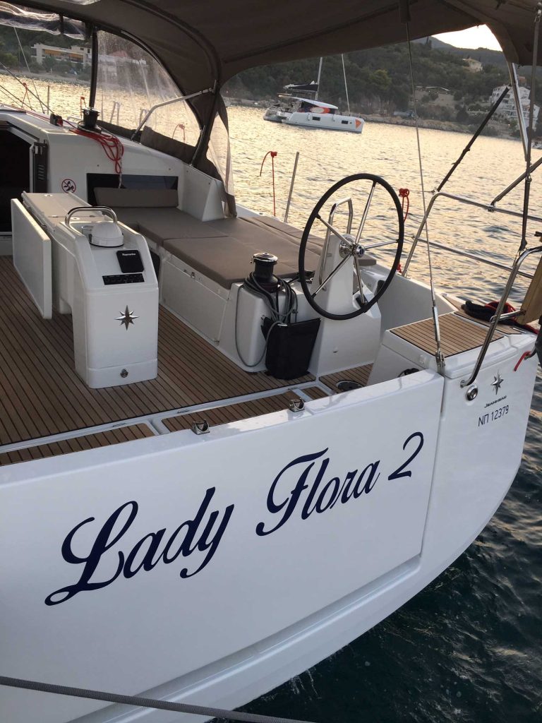 LADY FLORA 2 — photo 3