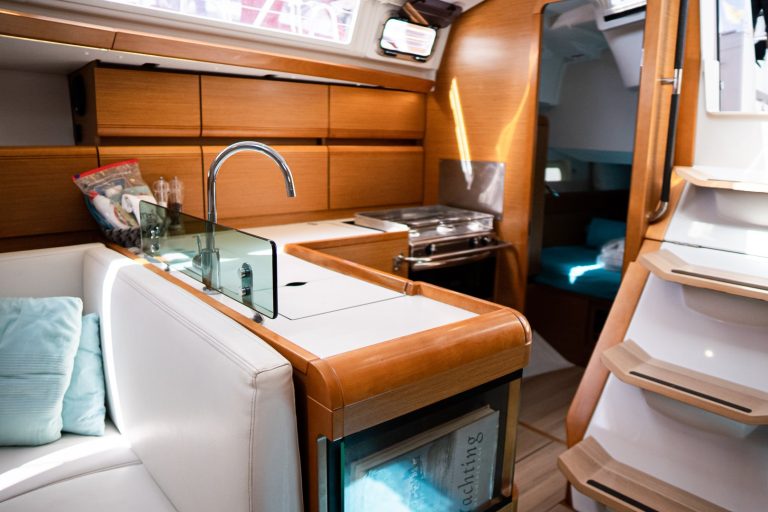 IZZI  Boat location in LEFKAS MARINA, D-marin — φωτογραφία 6
