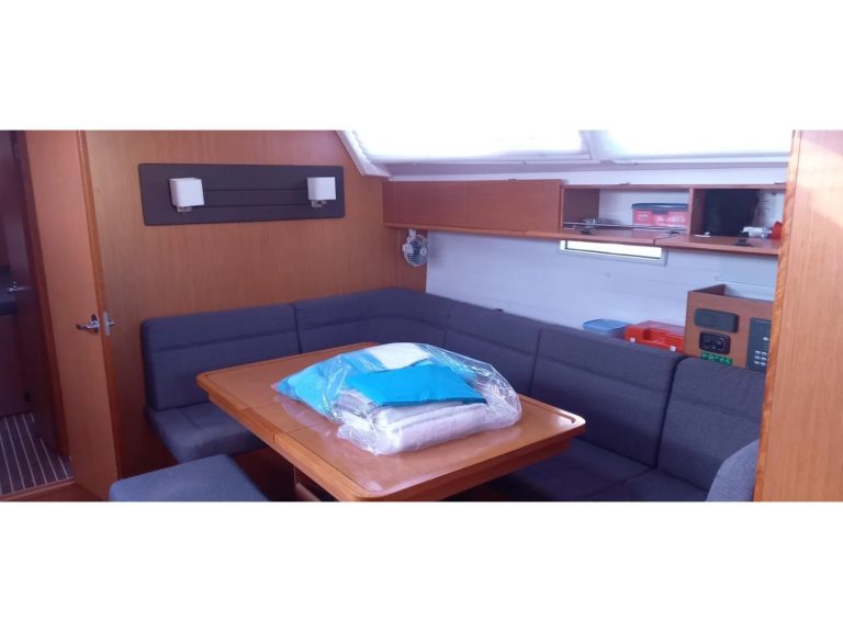 Captain John — photo 2
