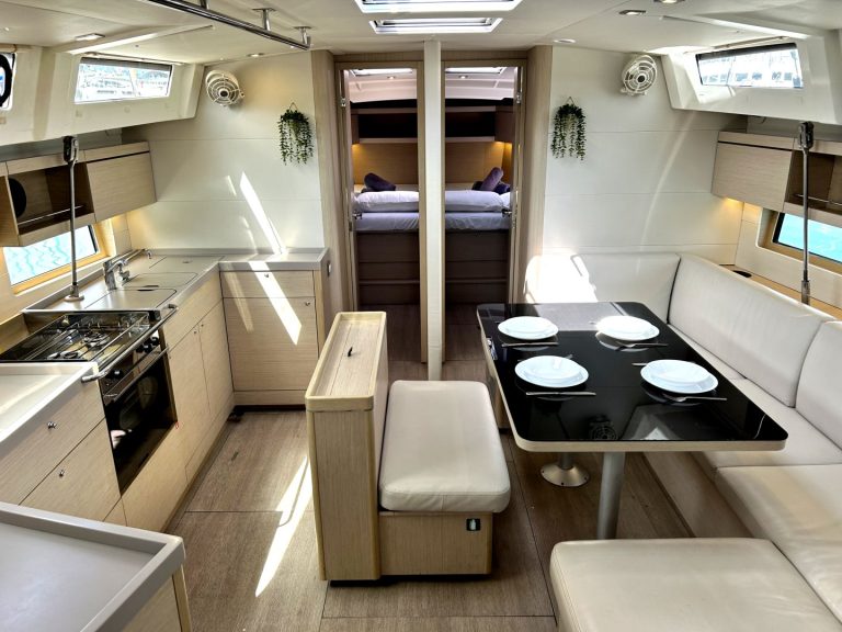 Capriccio (Refit 2025 - A/C - Generator - Electric Heads) — photo 4