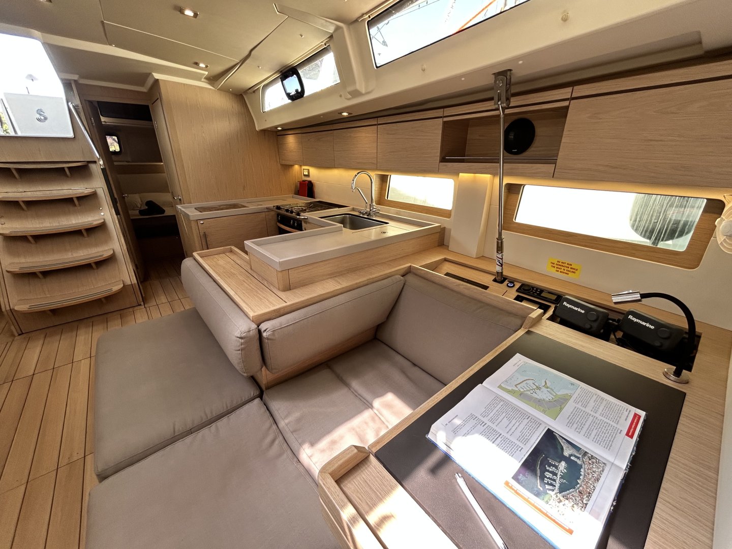 Barracuda (Refit 2026 - A/C - Generator - Electric Heads - 12 Pax)